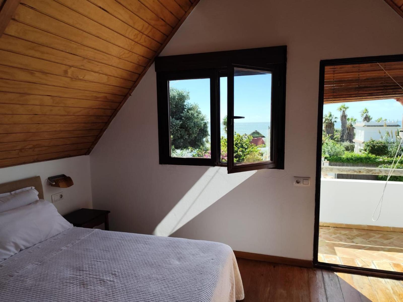 Maison d'hôtes Casas La Pequena Lulu à Los Canos De Meca Extérieur photo